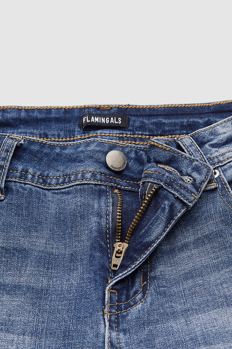 Wash Mid Rise Straight Leg Capri Jeans