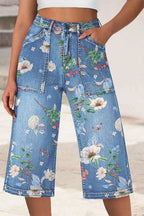 Allover Floral Print Patch Pocket High Rise Straight Leg Capri Jeans