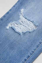 Wash Ripped Raw Hem Mid Rise Crop Jeans