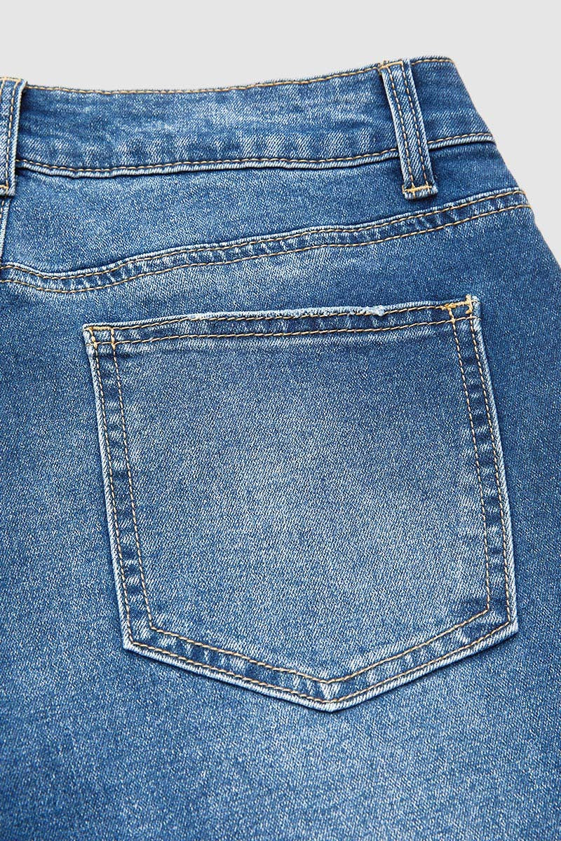 Wash Patch Pocket Raw Hem Mid Rise Straight Leg Jeans Without Belt