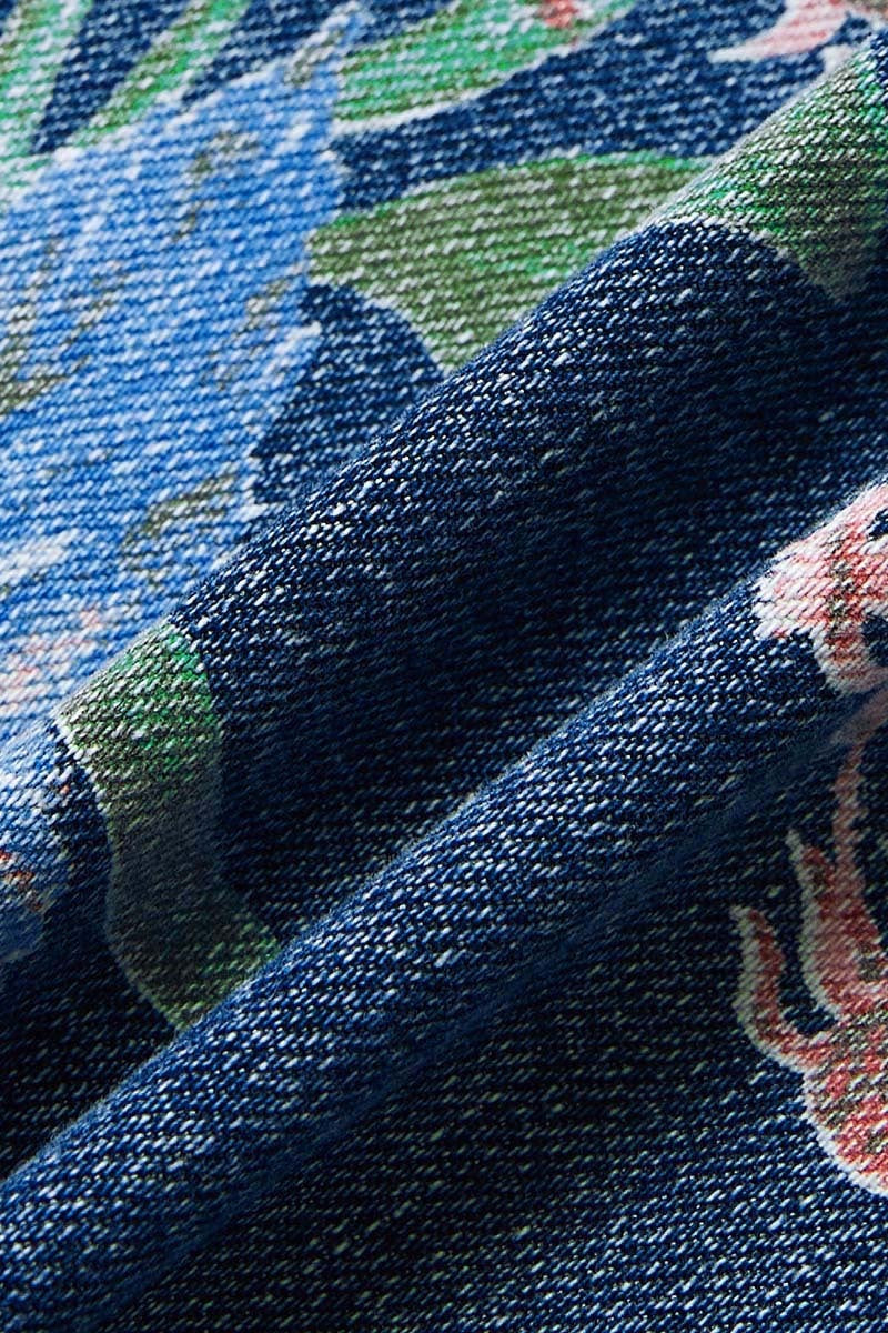 Allover Floral Print Patch Pocket High Rise Straight Leg Capri Jeans