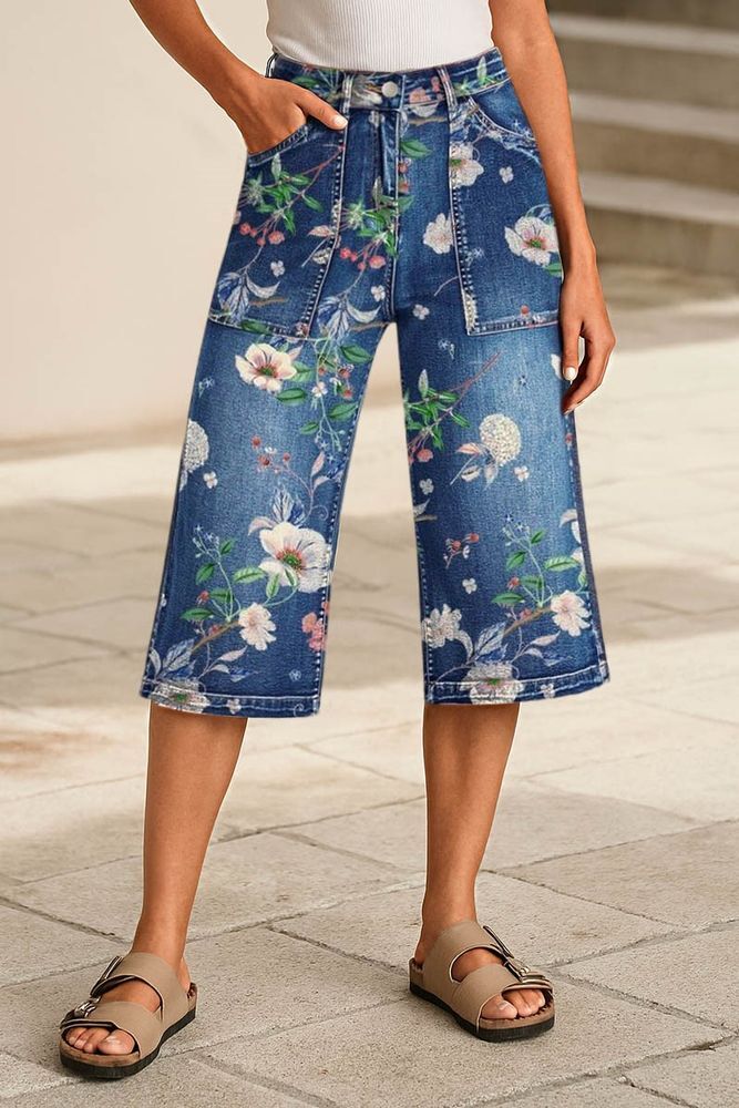 Allover Floral Print Patch Pocket High Rise Straight Leg Capri Jeans
